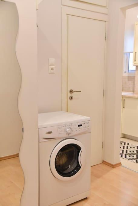 Tiny Treasure Apartment Athen Exterior foto